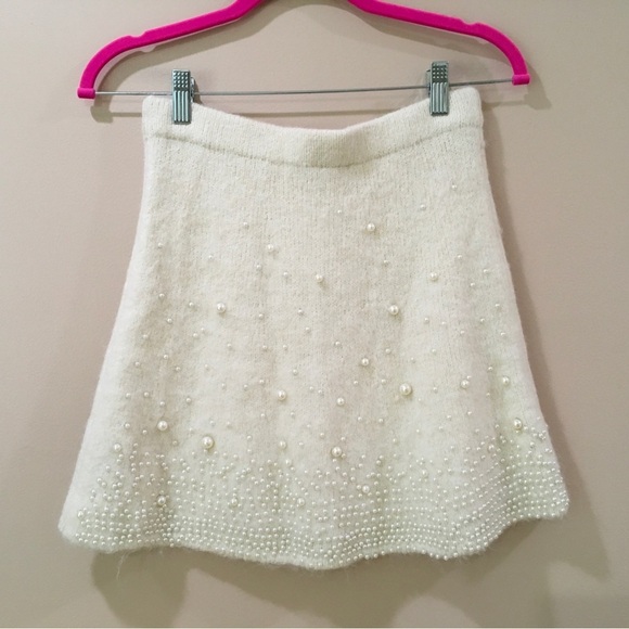 ZARA NEW WOMAN Small HIGH-WAIST KNIT MINI SKIRT WITH FAUX PEARLS 2142/232 - Picture 4 of 7